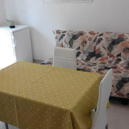 Mladen Apartment *